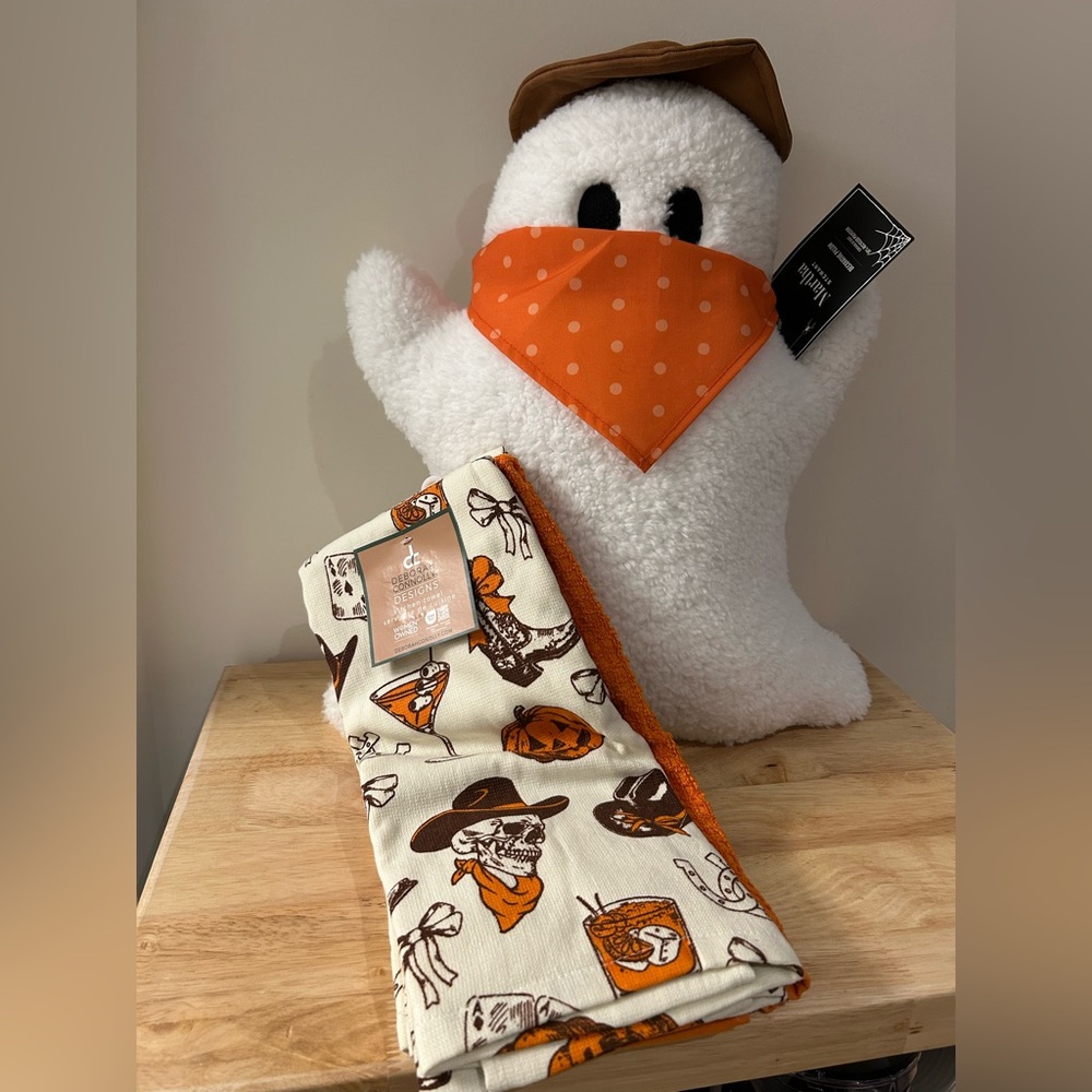 Martha Stewart Sheriff Ghost Plush & Western Halloween Dish Towel Set